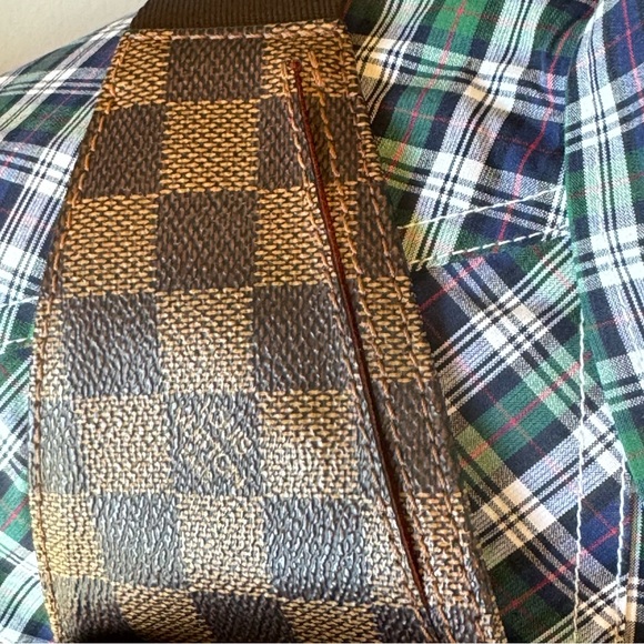 🎯SOLD🎯 Louis Vuitton's Geronimos Damier Cross Body Bag Authentic - Picture 15 of 16